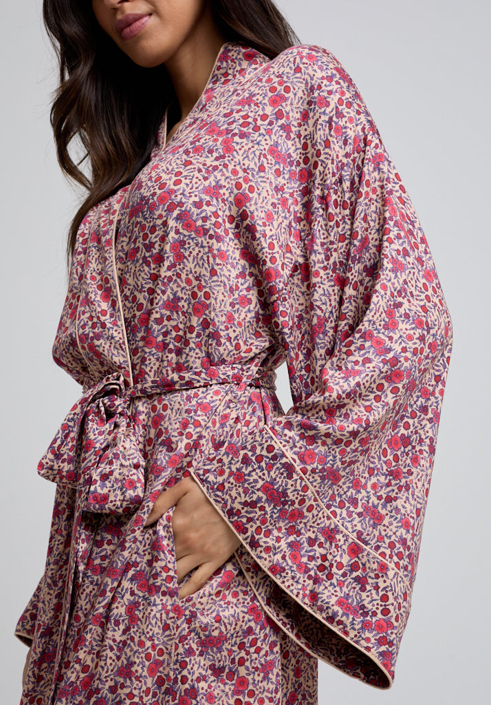 Corina Aster Robe in Pink