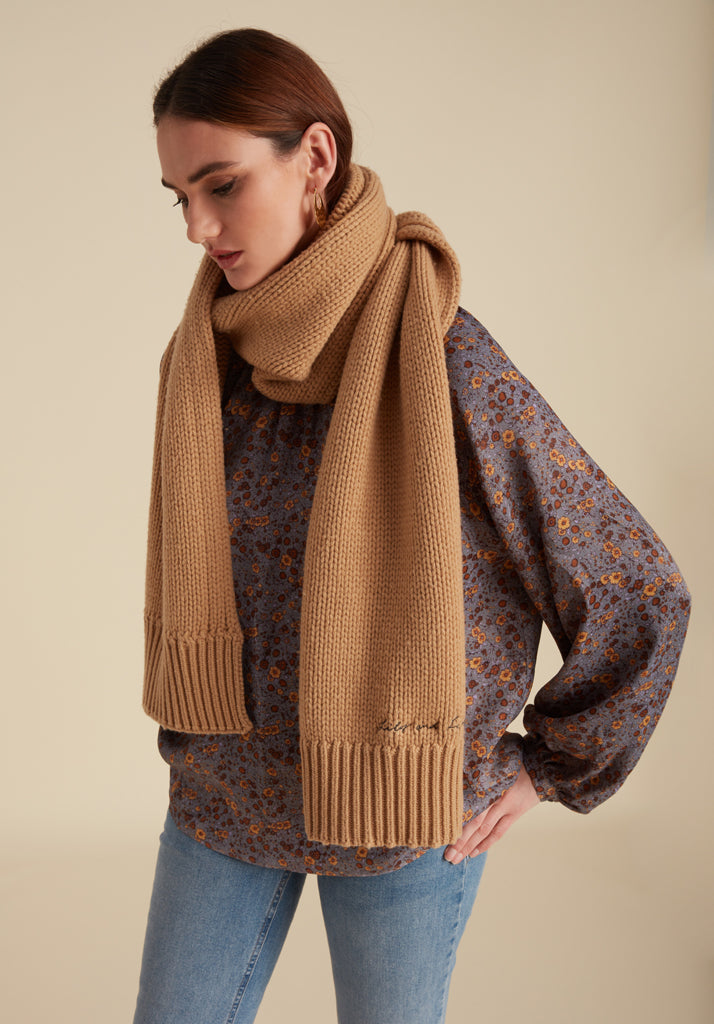 Selma Scarf in Brown