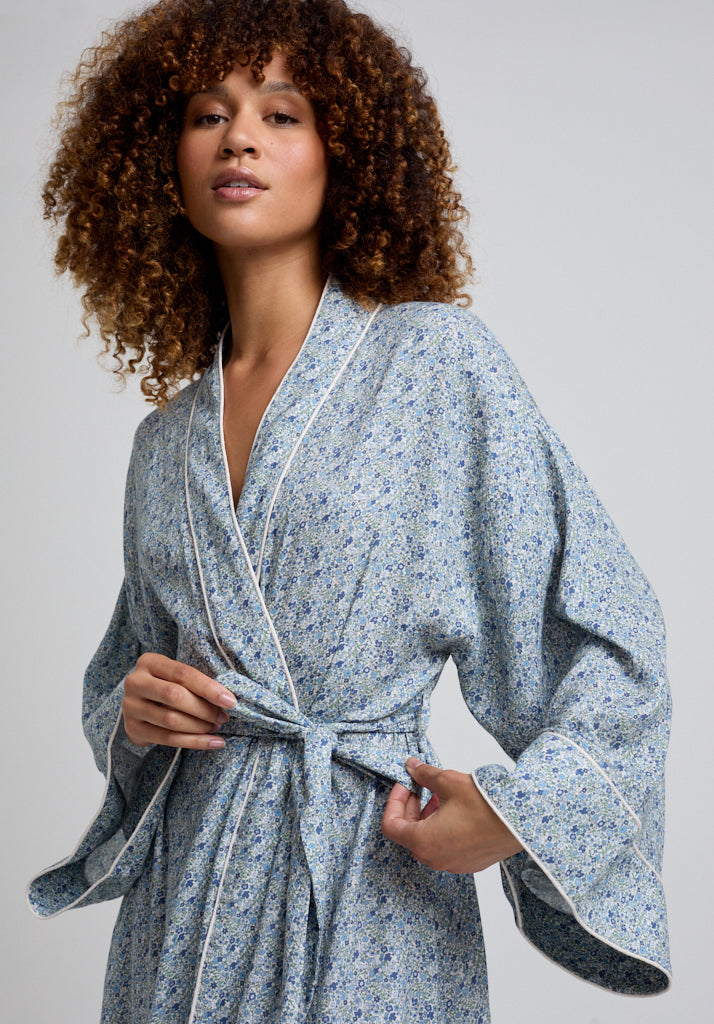 Womens Vintage Print Robe with Tie Waist and Piping Detail in Blue