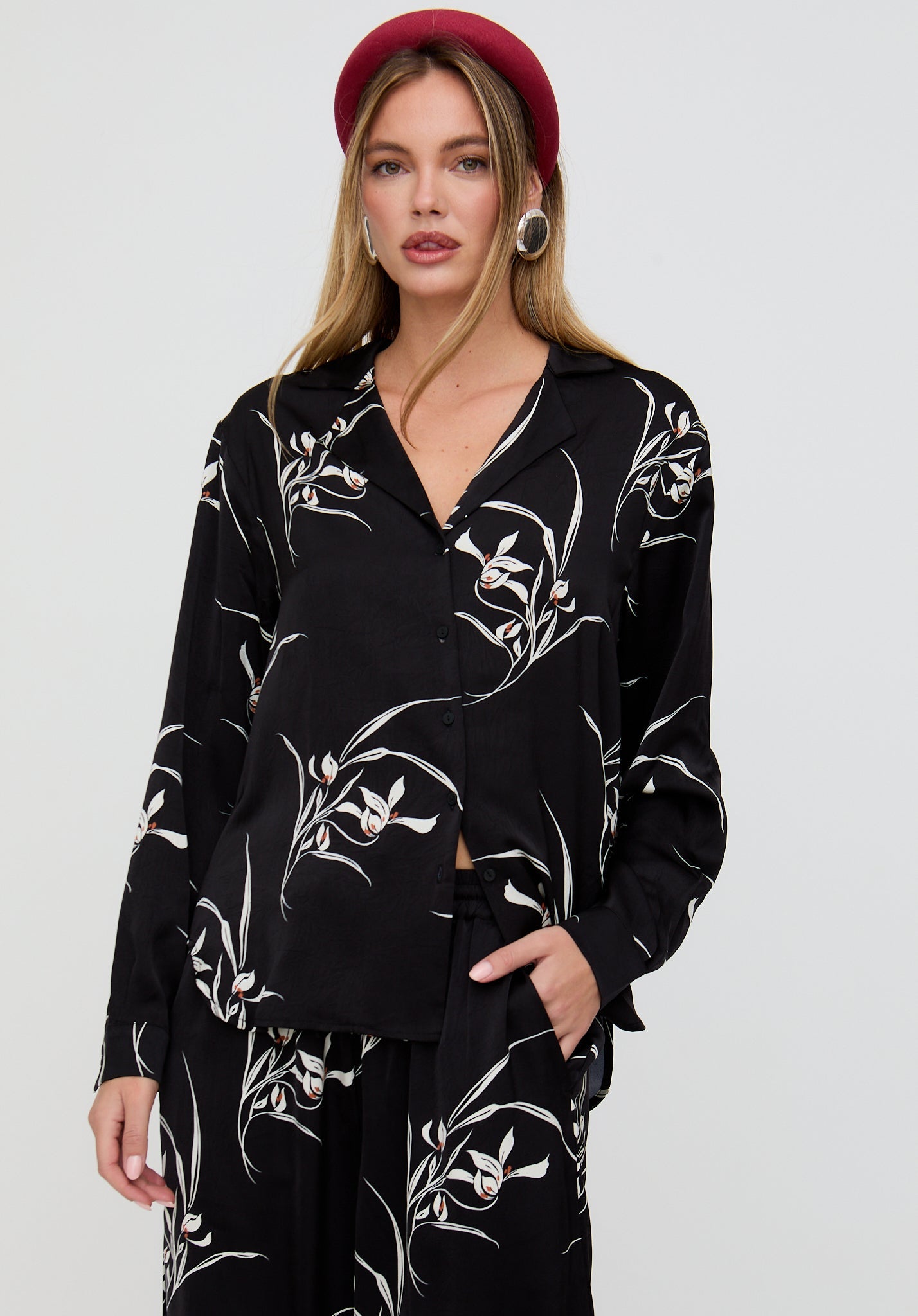 Lillibet Large Floral Print Shirt In Black
