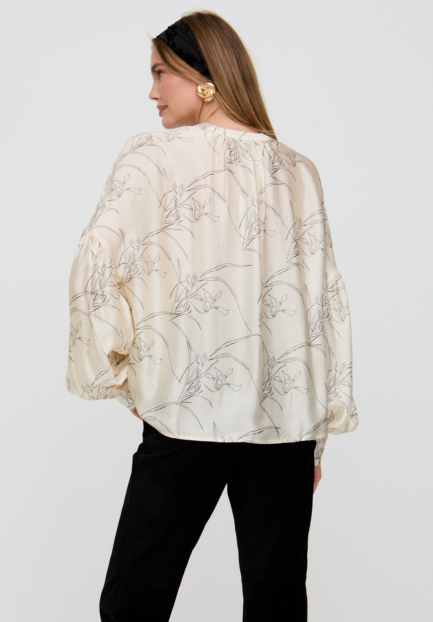 Rosetti Billowy Sleeves Hand Drawn Floral Print Blouse In Cream