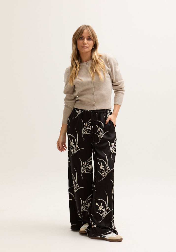 womens Wide Leg Large Floral Print satin Trouser In Black -3