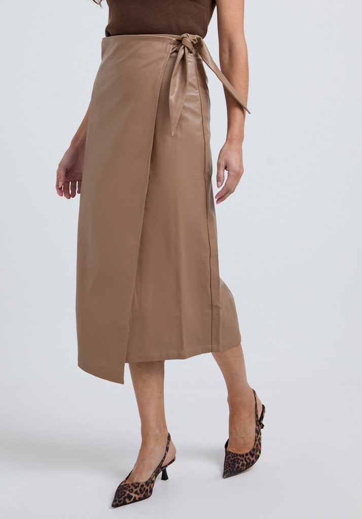 Emily Faux Fur Wrap Midi Skirt In Cream