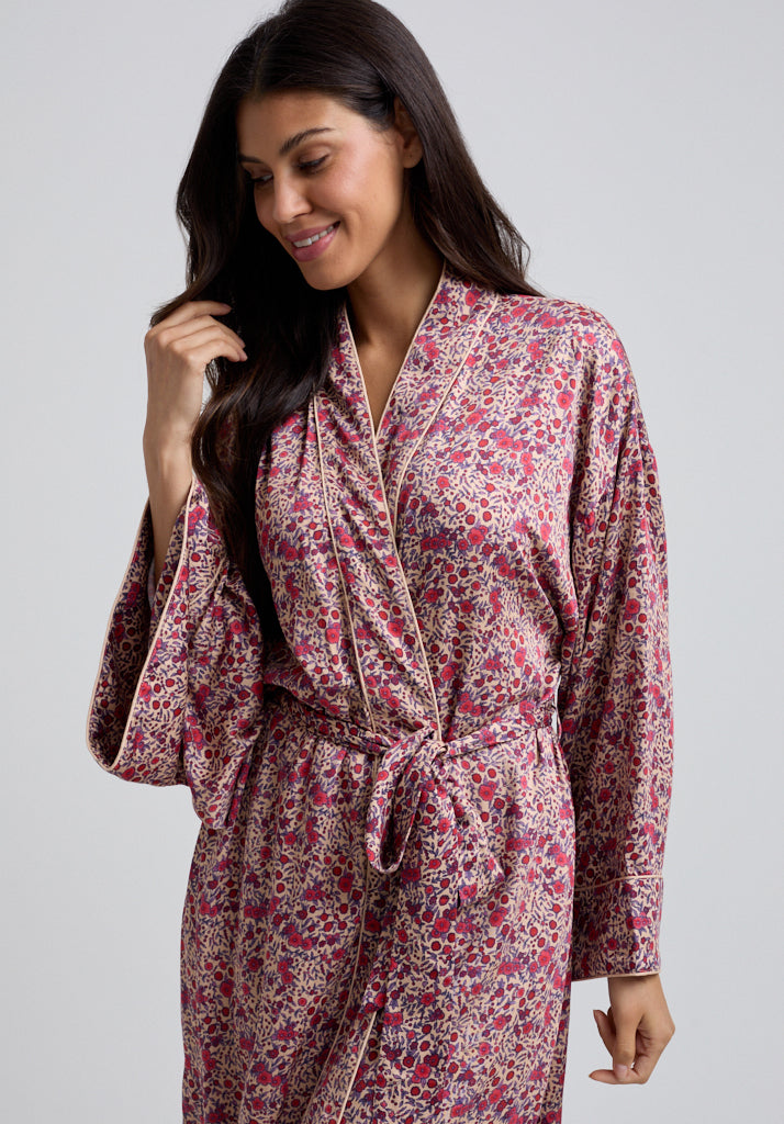 Corina Aster Robe in Pink