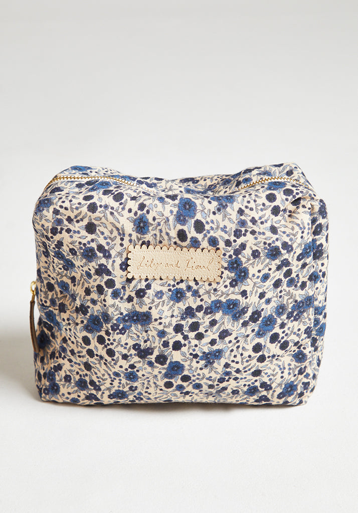 Vintage print wash bag in blue